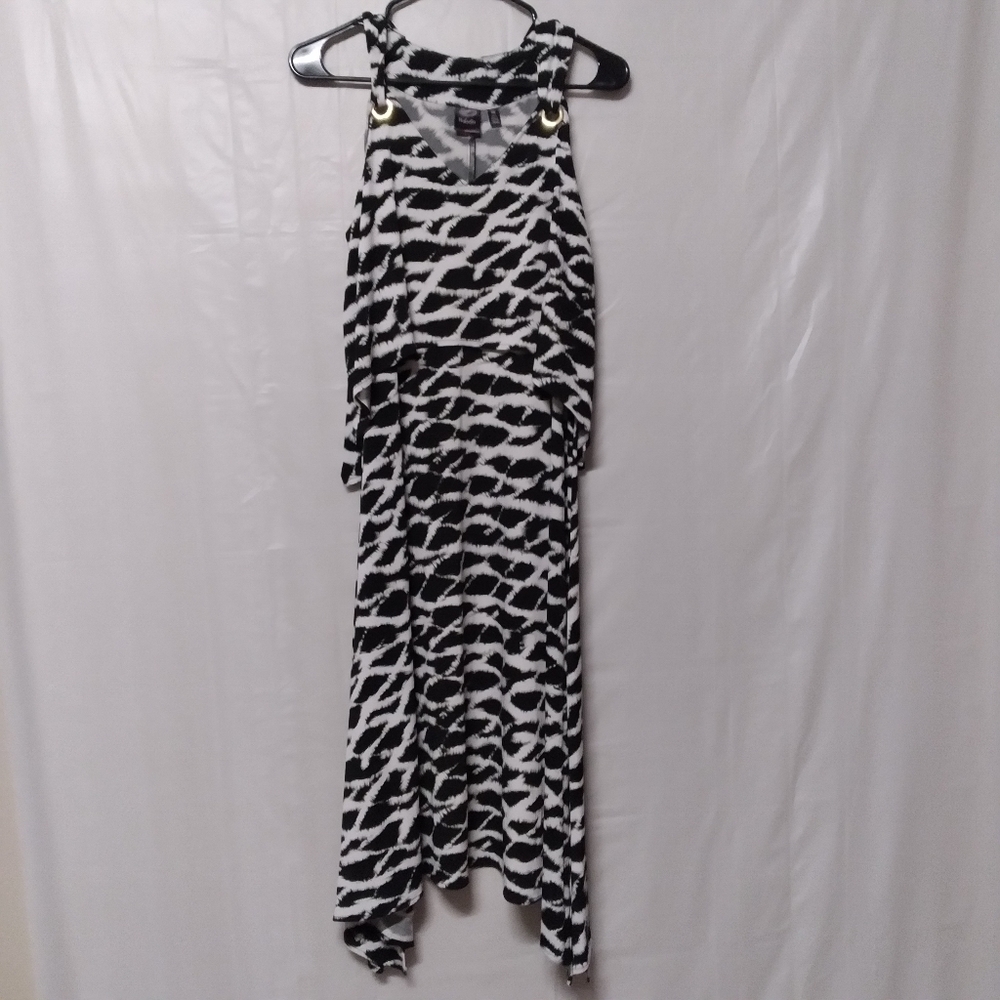 🦋 Rafaella White Black Sleeveless Maxi Dress